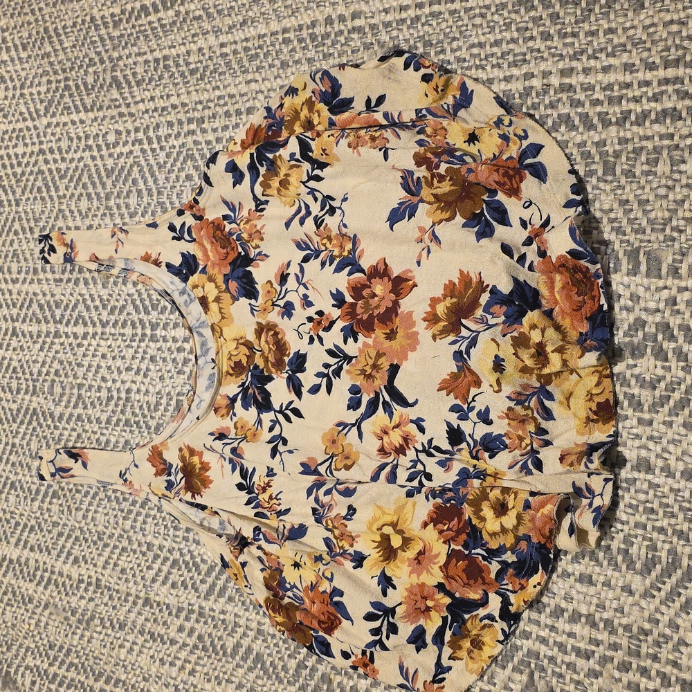 American Eagle crop Top
